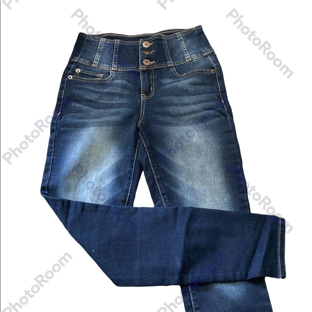 No Boundaries Juniors High Rise Sculpting Skinny Jeans